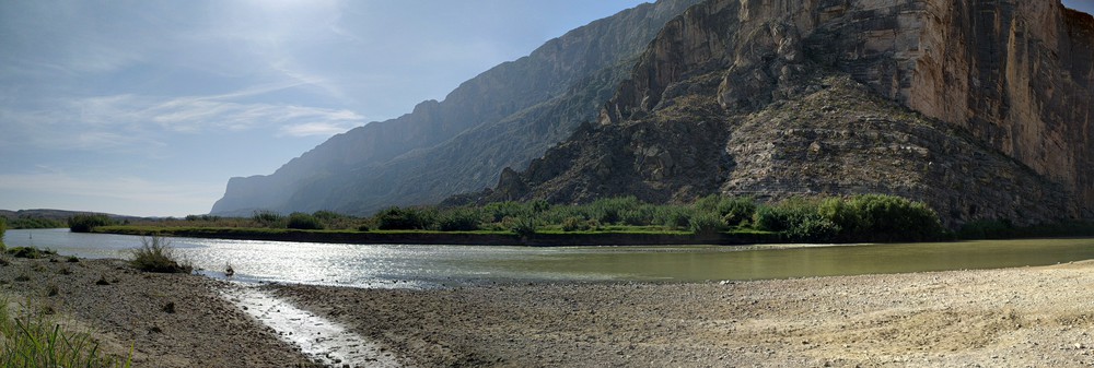 bb_pano_canyon_entrance_river-resized